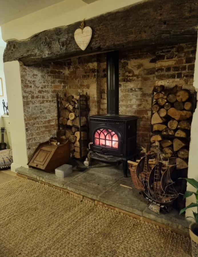 Jackdaw Cottage-Beautiful Cottage, Town Centre 温伯恩大教堂 外观 照片