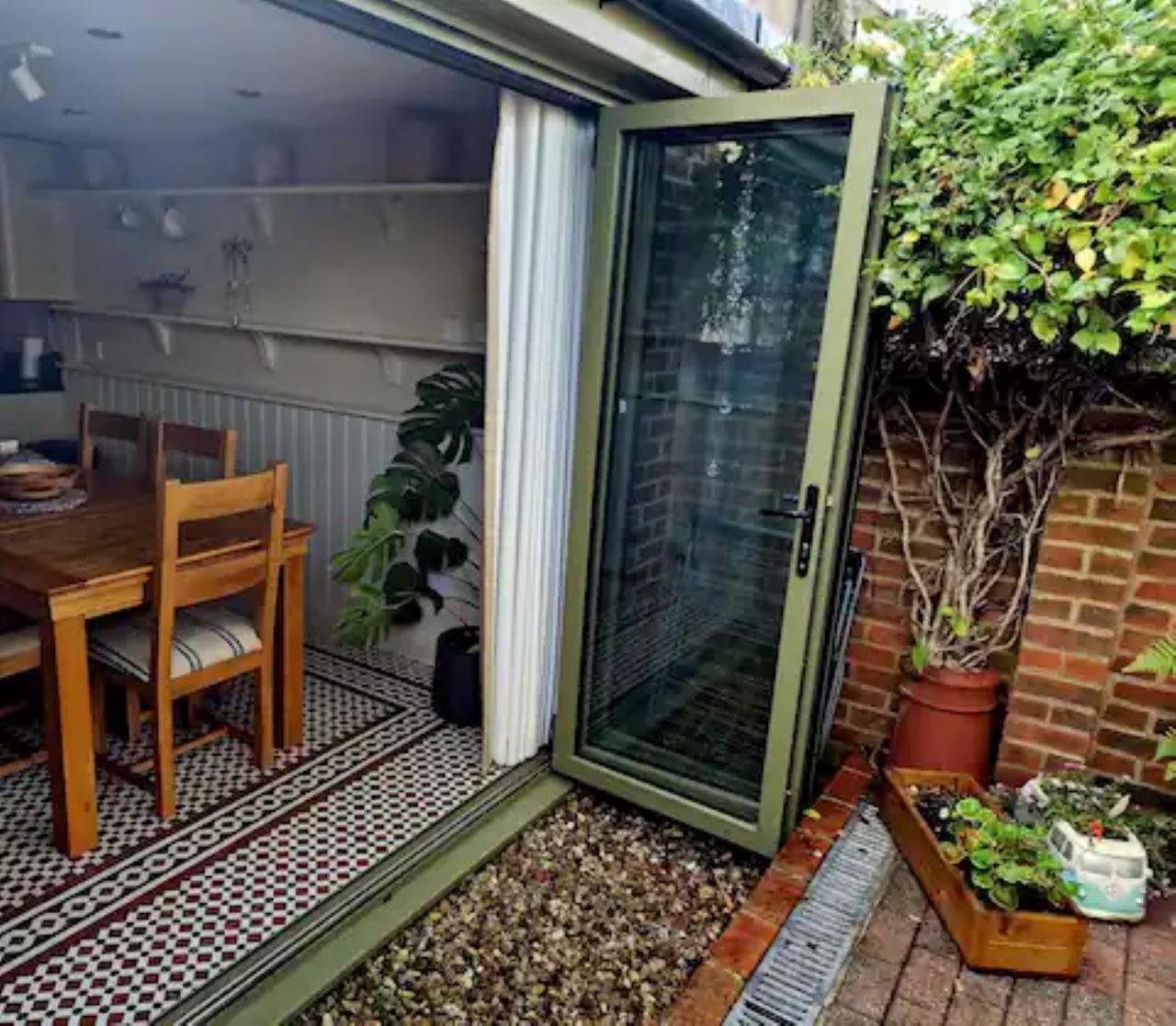 Jackdaw Cottage-Beautiful Cottage, Town Centre 温伯恩大教堂 外观 照片
